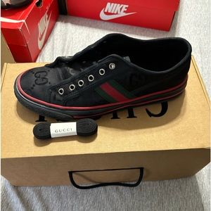 Gucci size 8 men